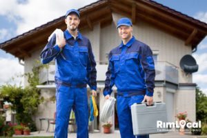 home services default image with two workers in front of a house