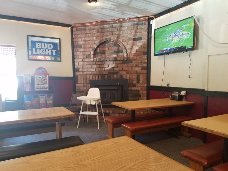 roadhouse pizza crestline 2